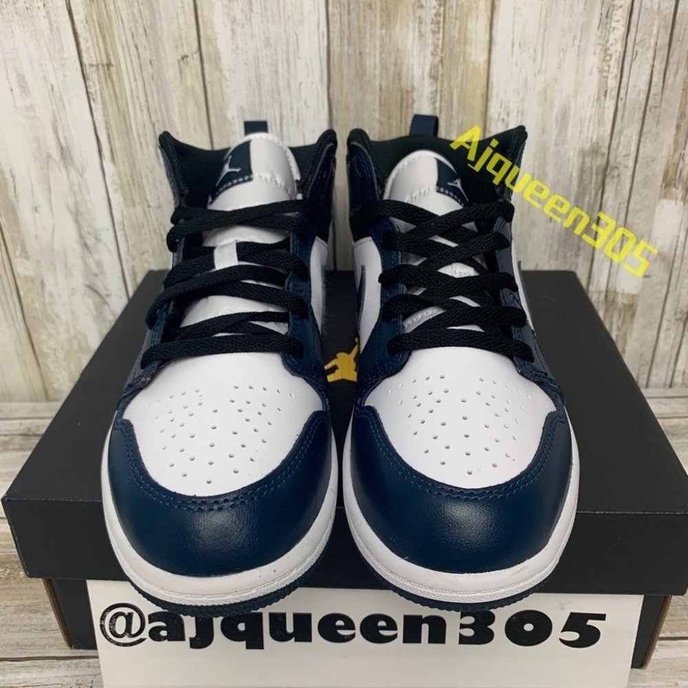 Air Jordan 1 Mid PS 2.5Y - Picture 4 of 6